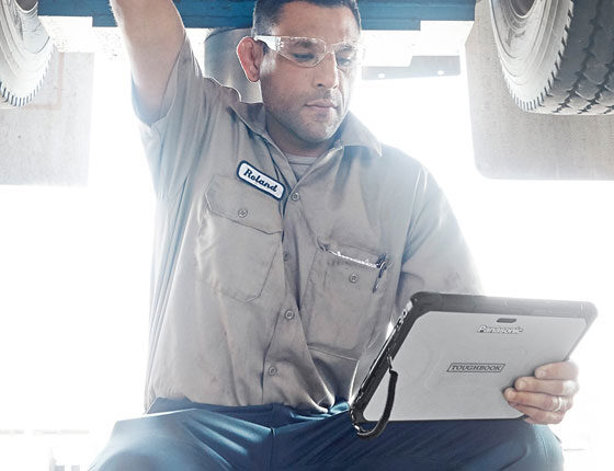 Mobility Solutions for Field Services - Toughbook-Solutions-Field-brief